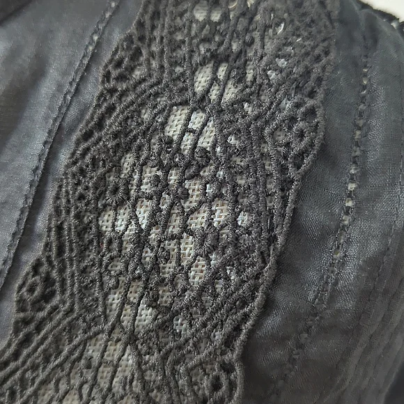 FRAME Cali Lace Popover Blouse Top V neck Black 3/4 sleeve Boho Flowy Fit L - Picture 7 of 14
